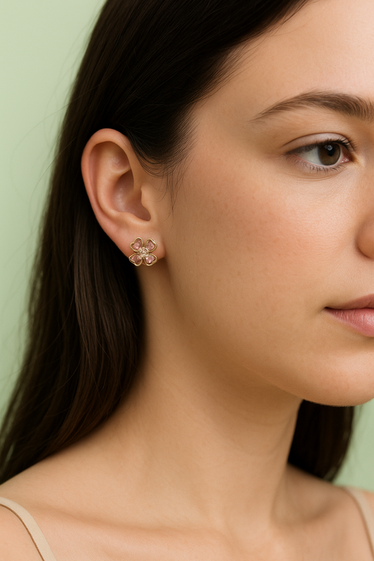 Topos Flor 4 Petalos Rosada | Aretes con Rosca Interna